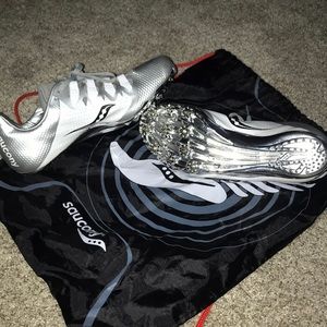 Saucony sprinter shoes (used once) brand new!